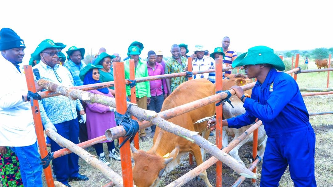 MIFUGO 326,000 YACHANJWA NA KUTAMBULIWA