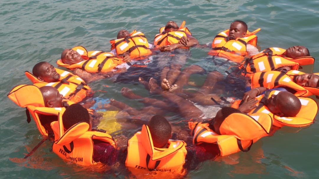 FETA YAENDESHA MAFUNZO YA SIKU SABA KWA WANUFAIKA WA BOTI ZA UVUVI.